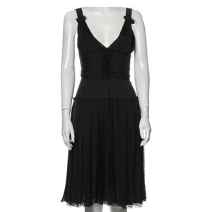 Gorgeous D&G Dress. V neck, pleated
